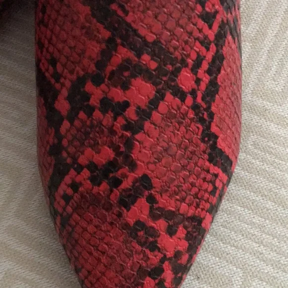 Red/Black snakeskin slides - Picture 2 of 7